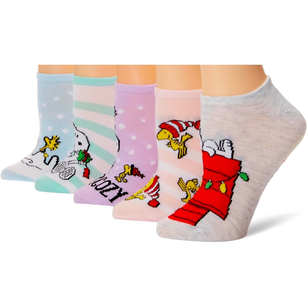 Peanuts set of 5 women’s no show socks . Christmas themed